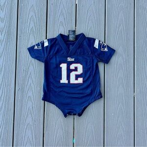 Patriots Tom Brady jersey baby onesie